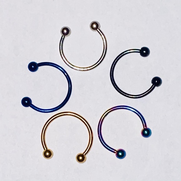 Horseshoe Ring Hoop 16g 13mm 1/2" Lip Earring - Picture 4 of 6